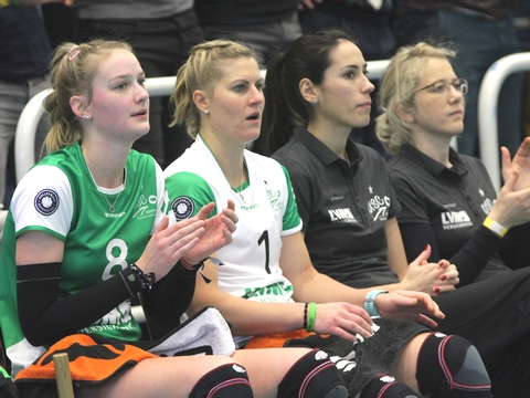 Lina Alsmeier (links) im USC-Bundesligateam