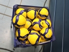 Volleybälle